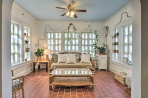 Centrally Located Condo Less Than 3 Mi to Downtown!